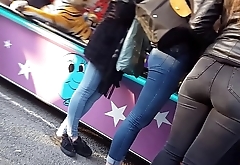 Candid perfect bubble butt in black jeans